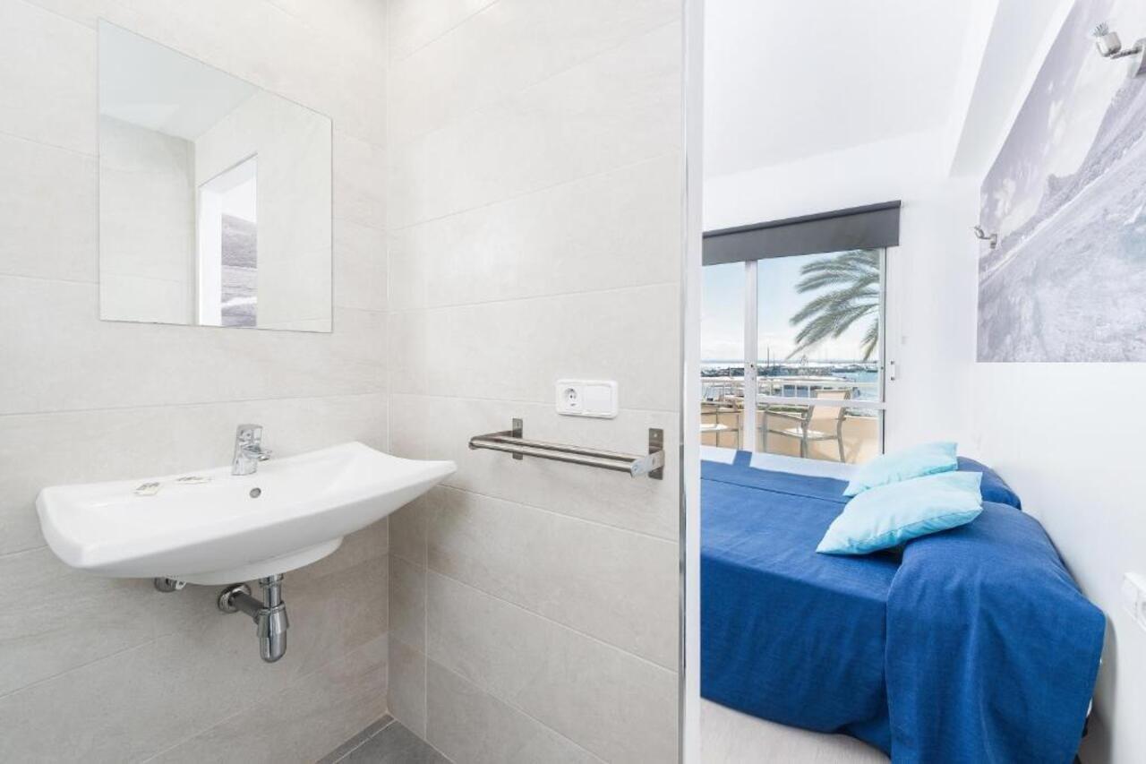 Hostal Vista Alegre Port de Alcudia  Exterior photo