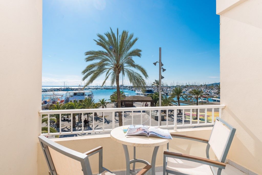Hostal Vista Alegre Port de Alcudia  Exterior photo